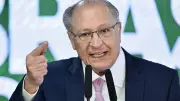 Alckmin defende punição rigorosa no caso Banco Master e confirma saída do MDIC