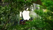 Apple é multada em R$ 101 mil em Alagoas por vender iPhones sem carregador