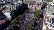 Argentina recorda 50 anos do golpe militar com marcha histórica na Praça de Maio
