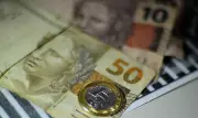 Arrecadação federal em fevereiro atinge recorde histórico de R$ 222,1 bilhões