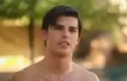 Ator de filmes adultos Seth Peterson morre aos 28 anos nos Estados Unidos