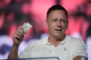 Bilionário Peter Thiel gera polêmica na Igreja Católica com palestras sobre anticristo em Roma