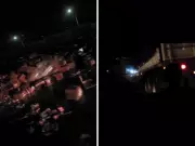 Caminhão carregado de leite tomba e interdita faixas da Anhanguera em Americana