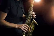 Campo Grande oferece curso gratuito de saxofone e teclado com inscrições abertas