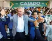 Candidatura de Caiado pode prejudicar campanha de Flávio Bolsonaro, apontam análises