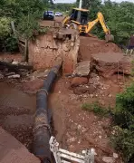 Chuvas em Várzea Grande causam desmoronamento e afetam abastecimento de água em 11 bairros