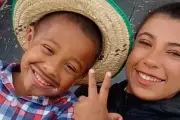 Câmeras captam últimos momentos de primos antes de serem achados mortos em carro em Praia Grande