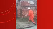 Criança de 3 anos é resgatada após cair em igarapé durante temporal em Manaus