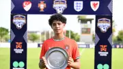 Cristiano Ronaldo Jr. treina no Real Madrid e mira contratação enquanto acompanha pai