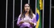 Deputada denuncia 'pacto de silêncio' no caso Master e omissão trágica no Congresso