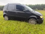 Dois homens presos após acidente com carro roubado em Ourinhos, SP