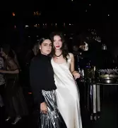 Ex-namorada de Alanis Guillen pede desculpas por posts racistas e homofóbicos de 16 anos atrás