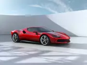 Ferrari retoma envios de supercarros ao Oriente Médio após suspensão por guerra