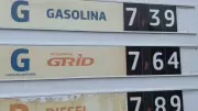 Gasolina atinge R$ 7,39 em Bagé enquanto diesel sobe e afeta transporte no RS