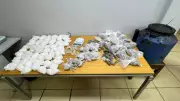 GCM apreende milhares de porções de drogas enterradas em tonel em mata de Taubaté