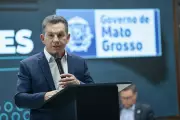 Governador de Mato Grosso renuncia para disputar vaga no Senado em 2026