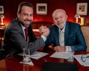 Governo Lula evita greve de caminhoneiros com MP histórica sobre piso do frete