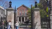 Governo Trump processa Harvard por falhas no combate ao antissemitismo no campus