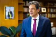 Haddad reúne núcleo duro da campanha em SP e reconhece resistência inicial à disputa