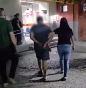 Homem de 60 anos é preso no RJ suspeito de aplicar golpes com veículos em vários estados