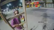Homem incendeia câmera de segurança em área dominada pelo tráfico em Duque de Caxias
