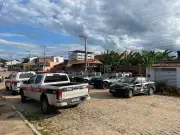 Homem mantém mulher e filho reféns com faca em Alagoa Grande, na Paraíba