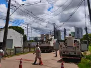 Homem morre eletrocutado após cair de poste de 10 metros no Acre