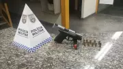 Homem é preso com arma após fugir de abordagem policial em Itatiaia, no RJ