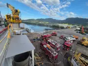 Incêndio em navio com gado em São Sebastião: tripulantes recebem alta após inalação de fumaça
