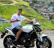 Influenciador preso por rifas de luxo é acusado de agredir namorada em Juiz de Fora
