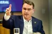 Internação de Bolsonaro impacta estratégias eleitorais do PL e de Flávio