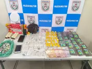 Jovem de 19 anos preso e adolescente apreendido por tráfico de drogas em Volta Redonda