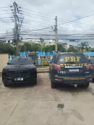 Jovem de 25 anos é preso com carro clonado na Via Dutra, em Barra Mansa