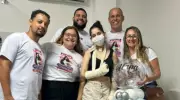 Jovem sobrevive a 15 facadas após recusar namoro e recebe alta hospitalar no RJ