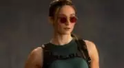 Lesão de Sophie Turner paralisa gravações da série Tomb Raider da Amazon