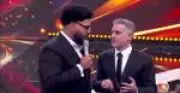 Luciano Huck comete gafe ao citar série da Netflix em premiação da Globo