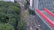 Manifestantes pró-Bolsonaro realizam ato 'Acorda Brasil' na Avenida Paulista