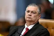 Ministro Flávio Dino aponta falta de transparência em emendas PIX para fundação da Lagoinha