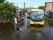 Mongaguá enfrenta alagamentos com 73 desalojados após fortes chuvas no litoral paulista