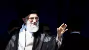 Morte de Ali Khamenei após ataques gera instabilidade e reações internacionais