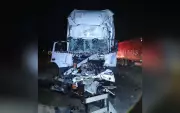 Motorista de caminhão morre em colisão traseira na SP-280 em Boituva