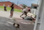 Mulher é agredida por companheiro após briga de rua em Estância, Sergipe