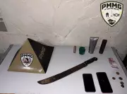 Mulher é presa após roubar vítima com facão em Montes Claros