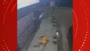 Mulher se joga de carro em movimento durante discussão com companheiro em Macapá
