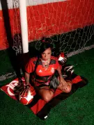 N.I.N.A: do drill ao Flamengo, a rapper que conquista o Lollapalooza com representatividade