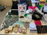 Operação policial apreende drogas e R$ 14 mil após assalto a sorveteria no Pará