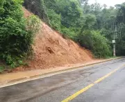 Paraty interdita acesso a bairro por risco de deslizamentos após chuvas