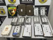 Polícia Civil de Pernambuco apreende 14 kg de drogas e prende duas mulheres na BR-232