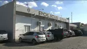 Policiais prendem suspeito de facção criminosa com arma em Campina Grande