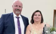 Prefeito e primeira-dama de Vista Alegre do Alto são enterrados após acidente fatal